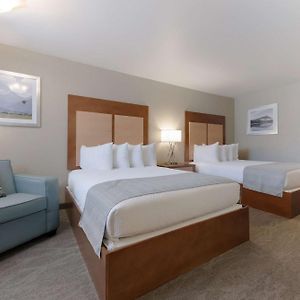 Queen Room Two Queen Beds Non-Smoking